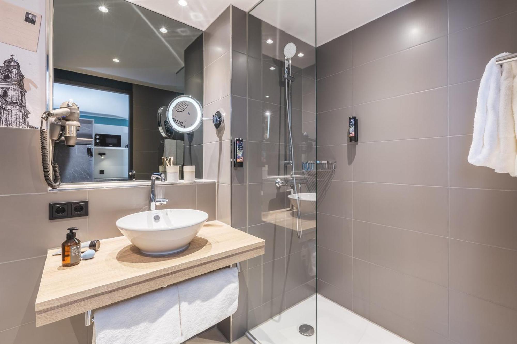 - The Niu, Cure By Ihg 3* Erlangen