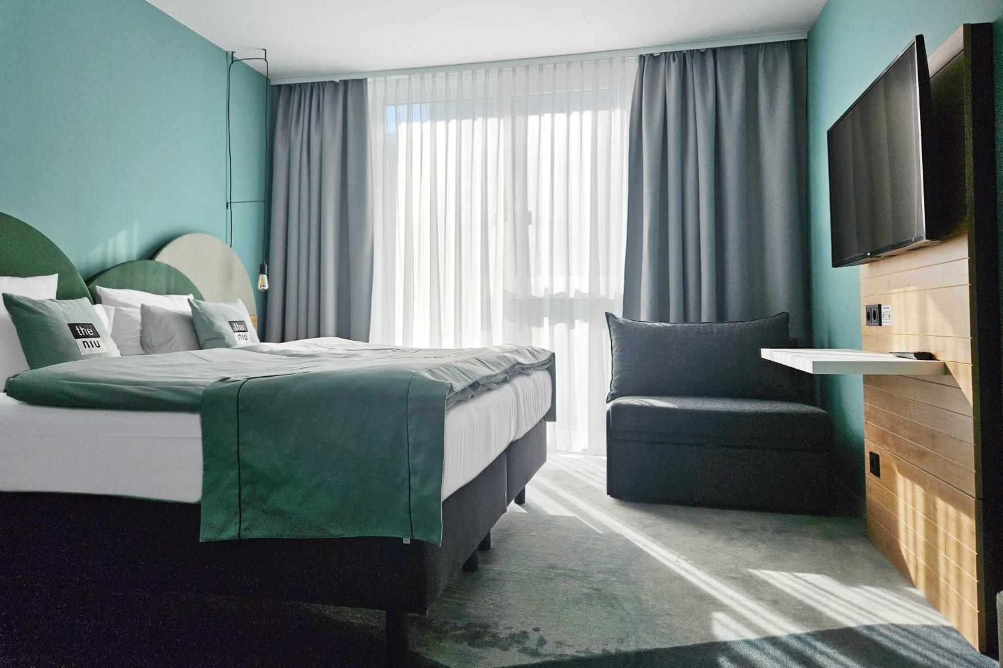 - The Niu, Cure By Ihg